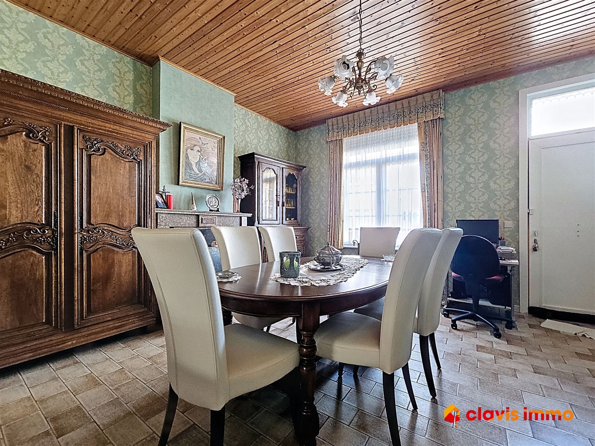VERZORGDE WONING MET GROTE GARAGE & BOUWGROND foto 4