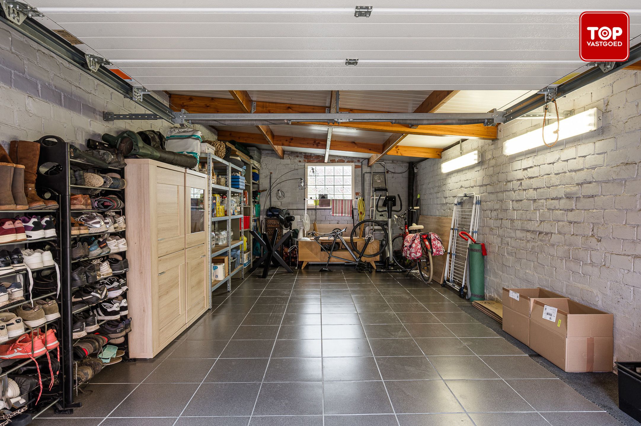 Instapklare woning met 4 slaapkamers en prachtige tuin foto 29