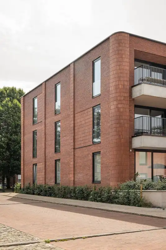 Moderne stadswoning met tuin en dakterras in hartje Kortrijk foto 24