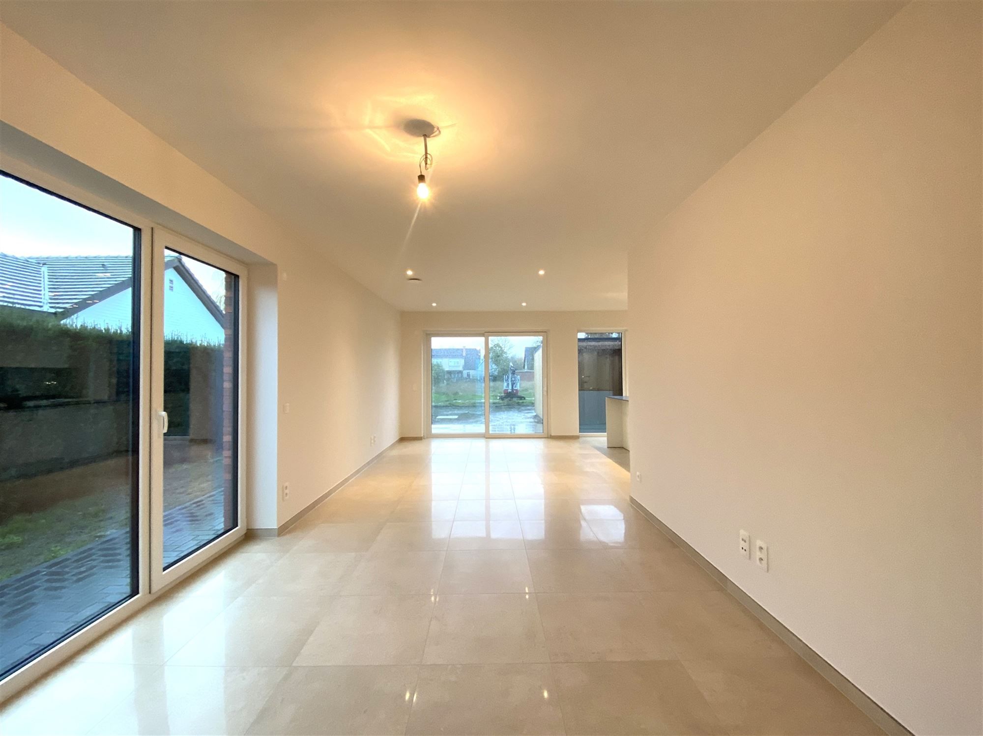 Nieuwbouwwoning te Kluizen met optimale ruimteverdeling en hedendaagse afwerking foto 6