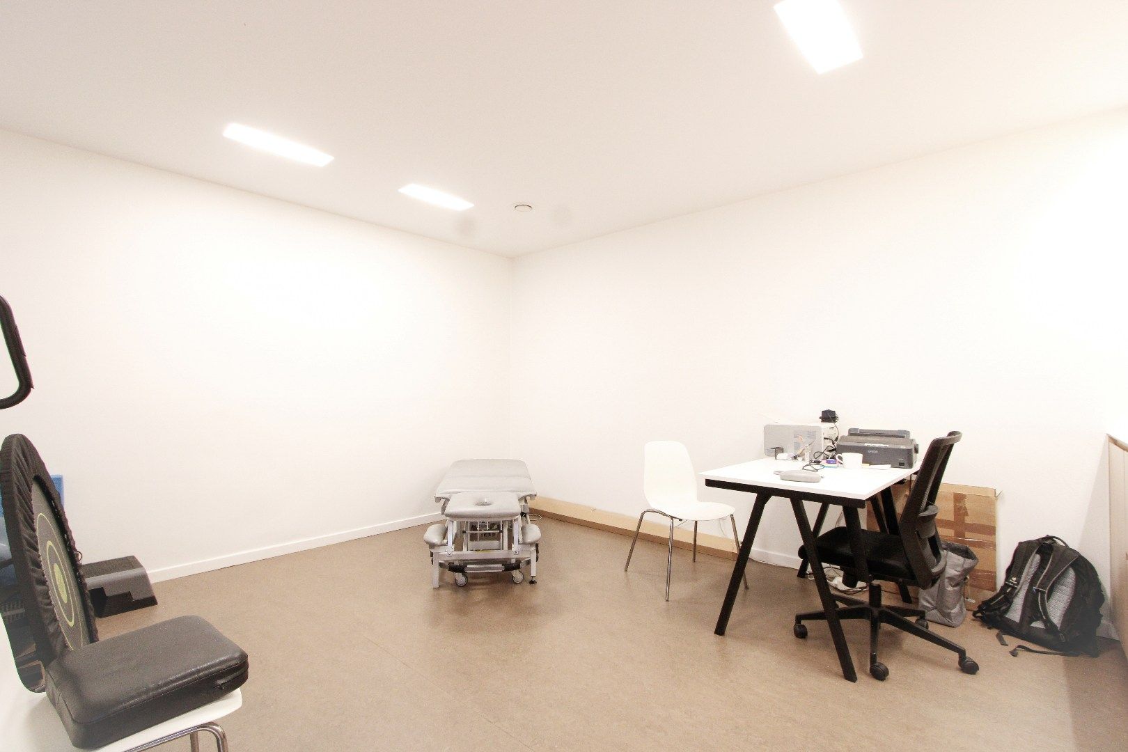 TE HUUR: Instapklaar handelspand  Dumortierlaan 20 foto 6