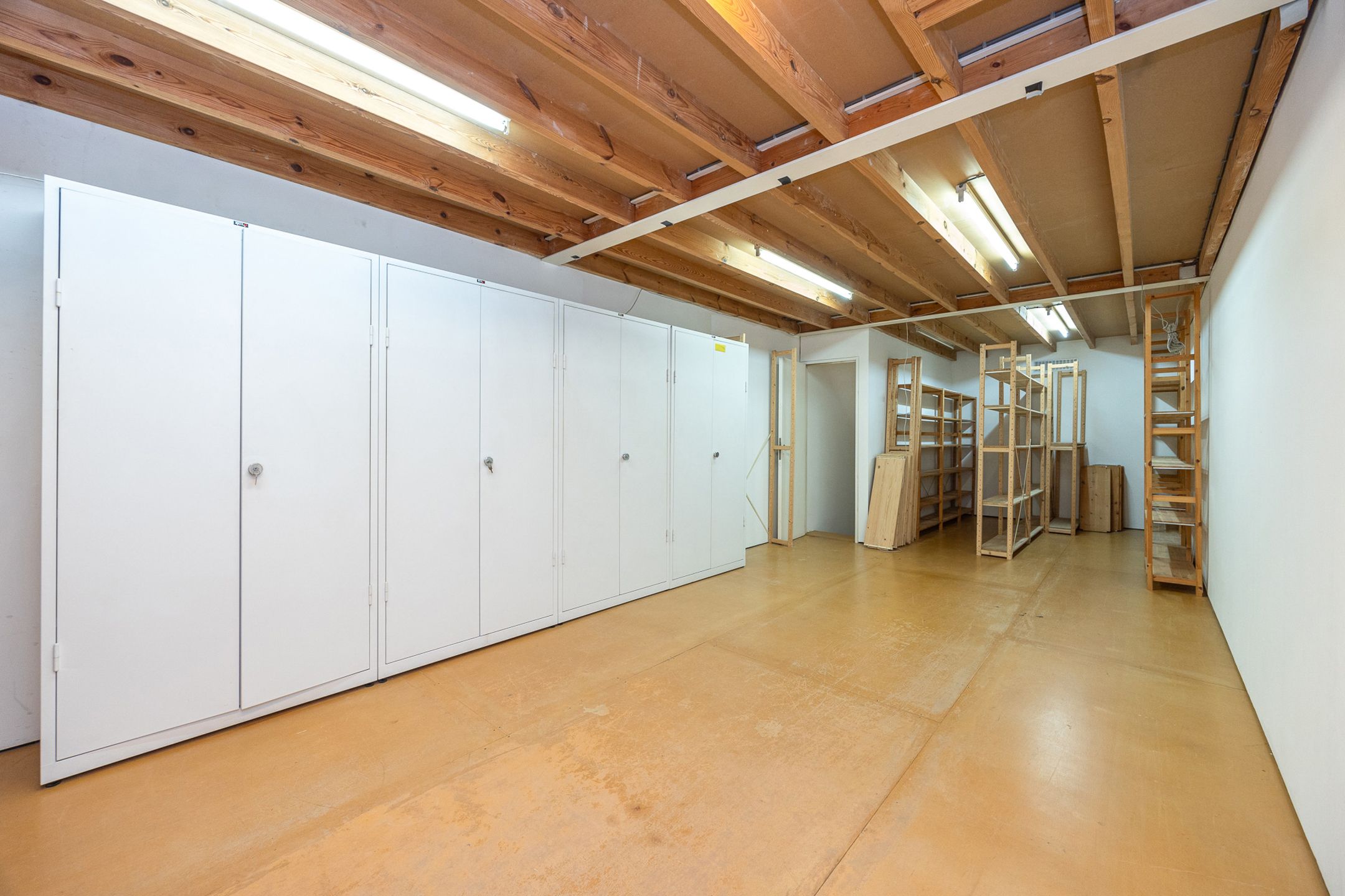 WILRIJK - Modernistisch huis op centrale locatie foto 15