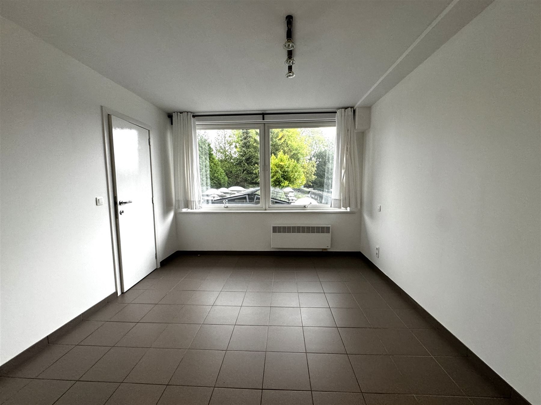 Instapklaar appartement met 1 slaapkamer foto 7