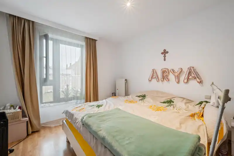 Roeselare : Instapklaar duplexappartement met zolder voorzien van  3 slaapkamers en zonnig terras! foto 5