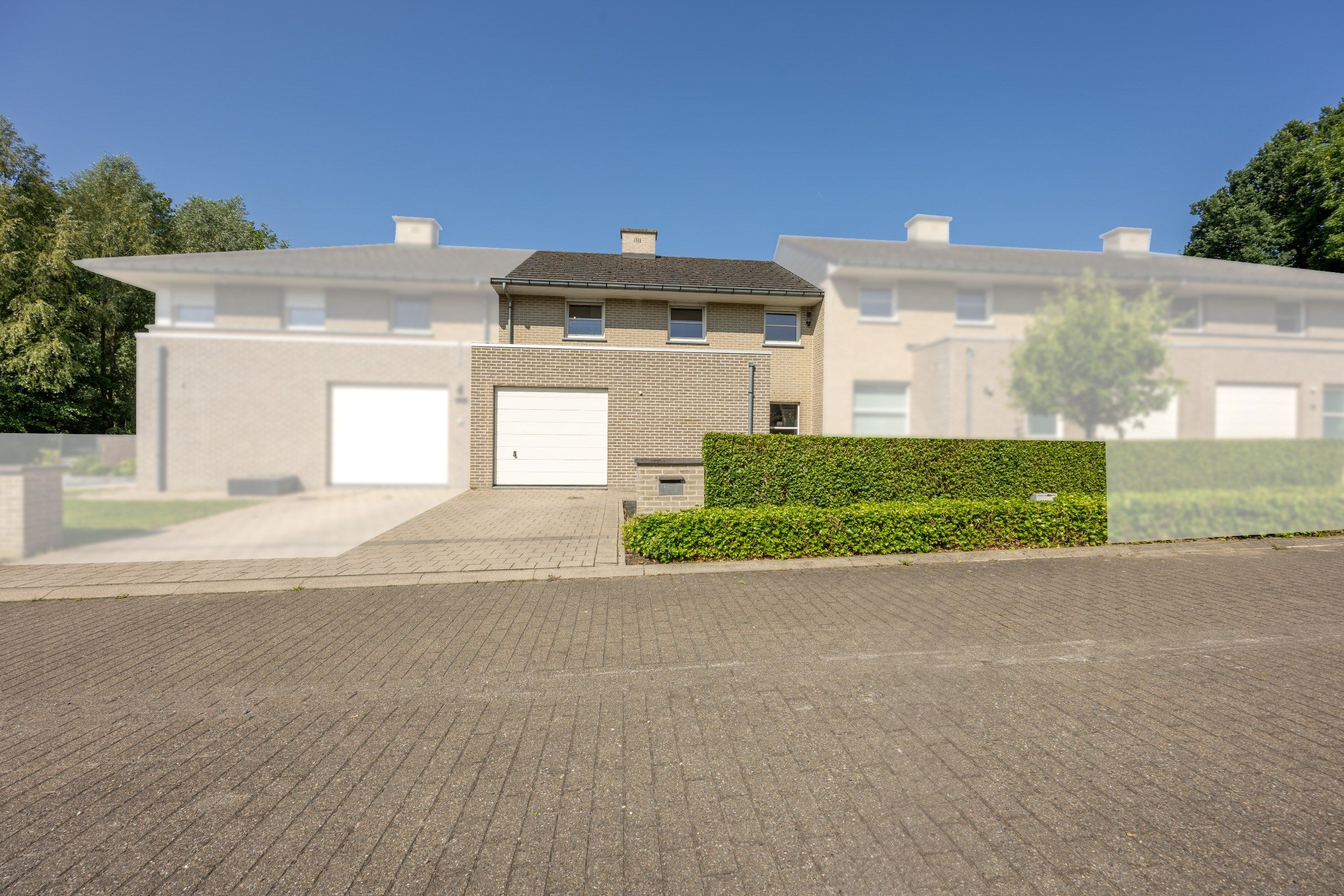 RUIME EN ENERGIEZUINIGE WONING  foto {{pictureIndex}}