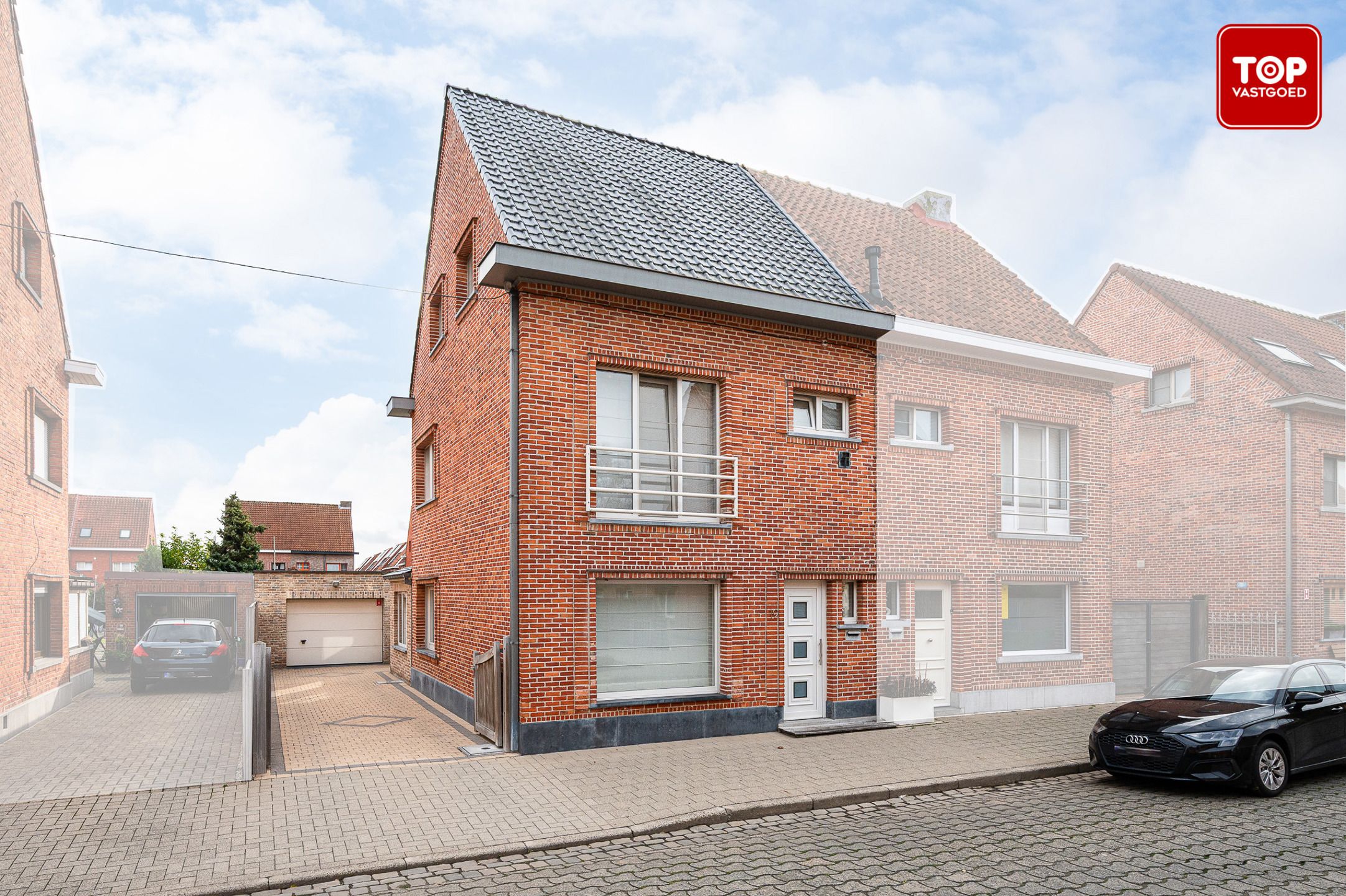 Instapklare woning met 4 slaapkamers en prachtige tuin foto 2