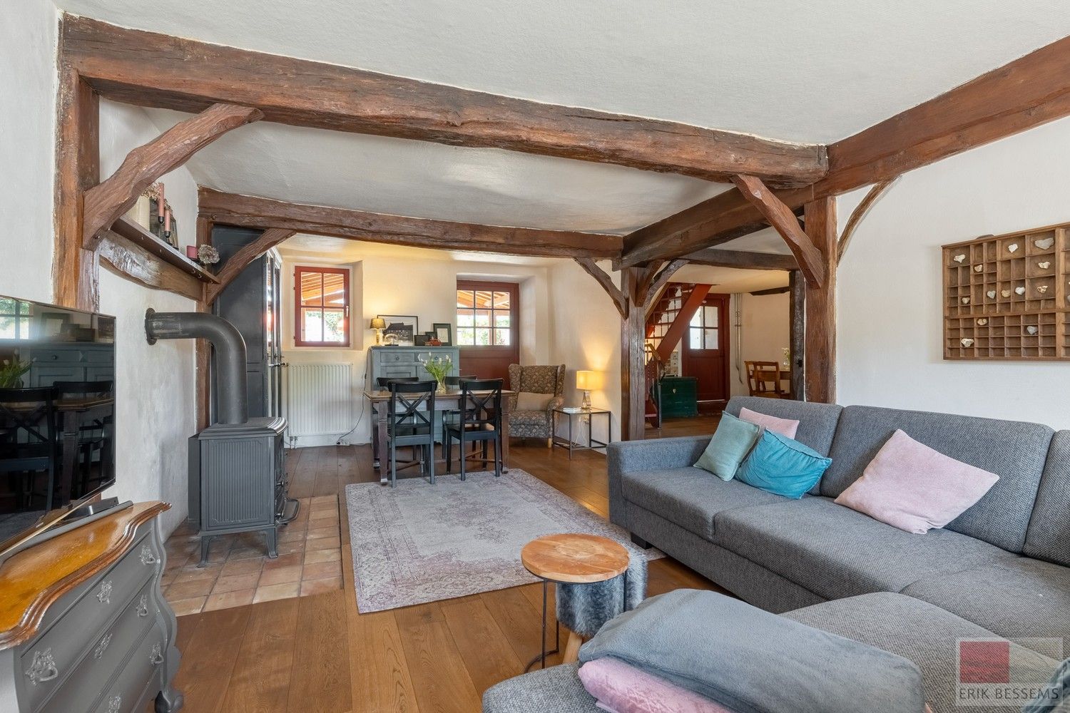 Prachtige authentieke halfvrijstaande woning uit 1800, gelegen op een perceel van 325 m² in het idyllische Teuven. foto 9