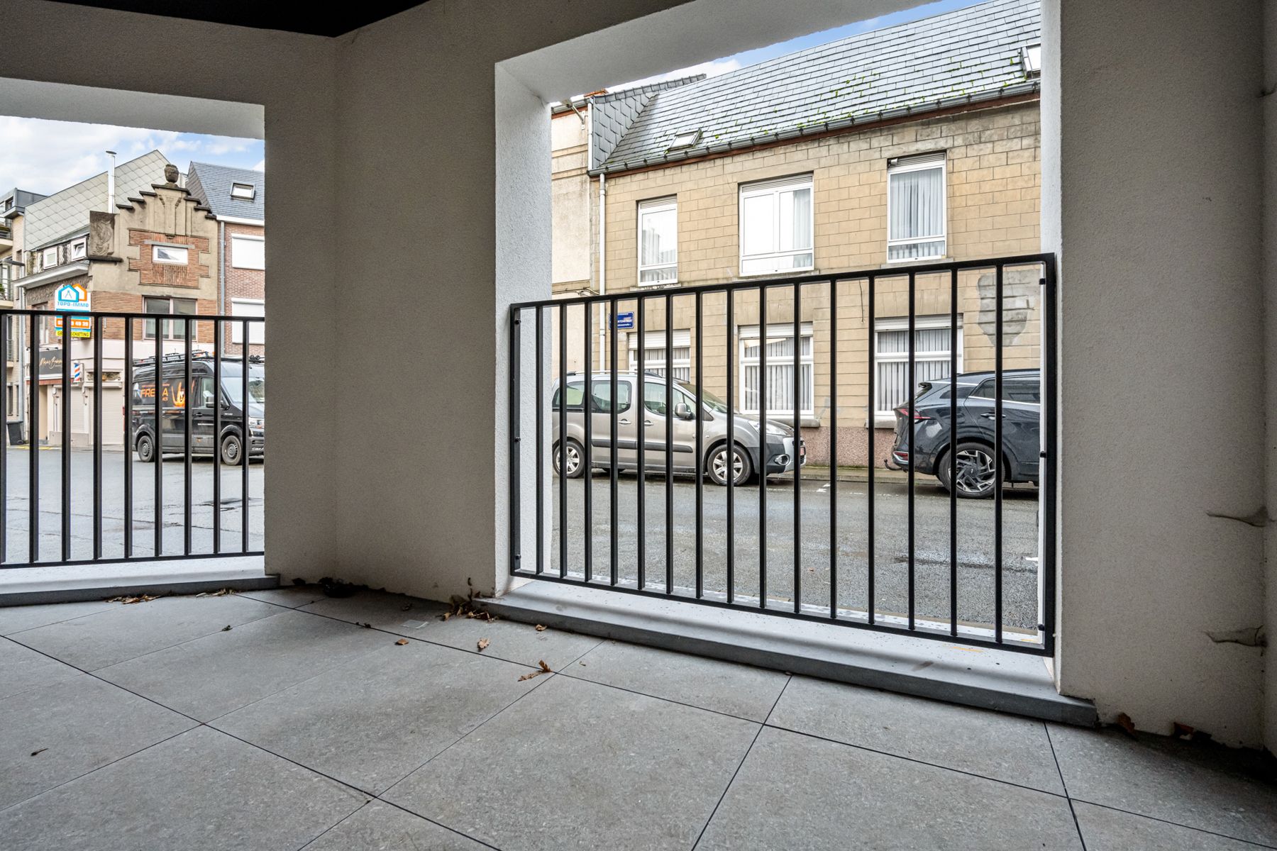 Stijlvol gelijkvloers appartement met 2 slaapkamers foto 11