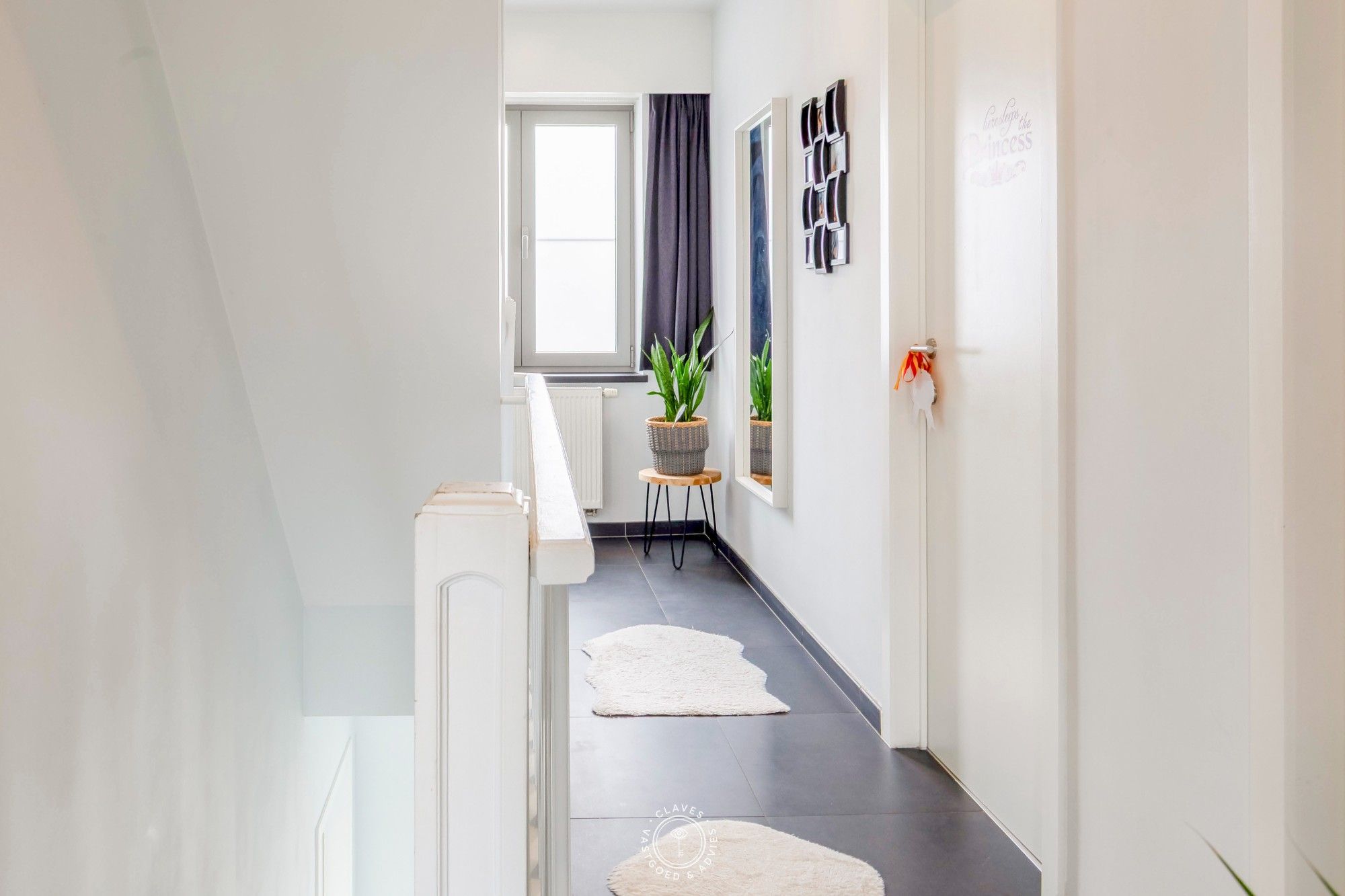 Unieke, ruime gezinswoning met 5 slaapkamers en 3 badkamers op topligging foto 20