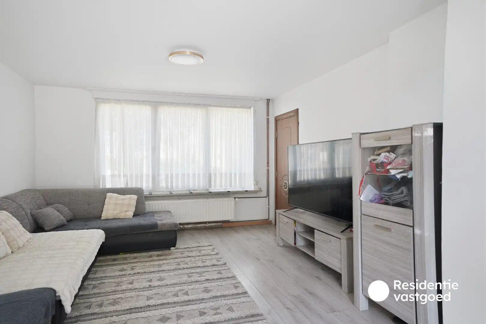 Ruime gezinswoning met grote tuin in kindvriendelijke buurt foto 4