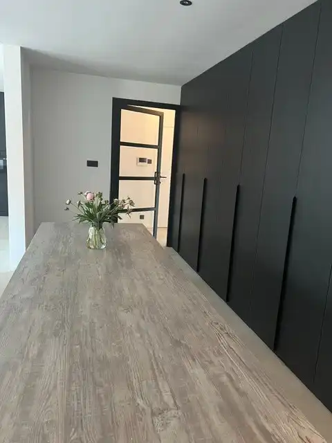 Moderne 3 slaapkamerappartement te huur aan de Theresiastraat in Hasselt - Recent gerenoveerd met garage en ideale ligging! foto 10