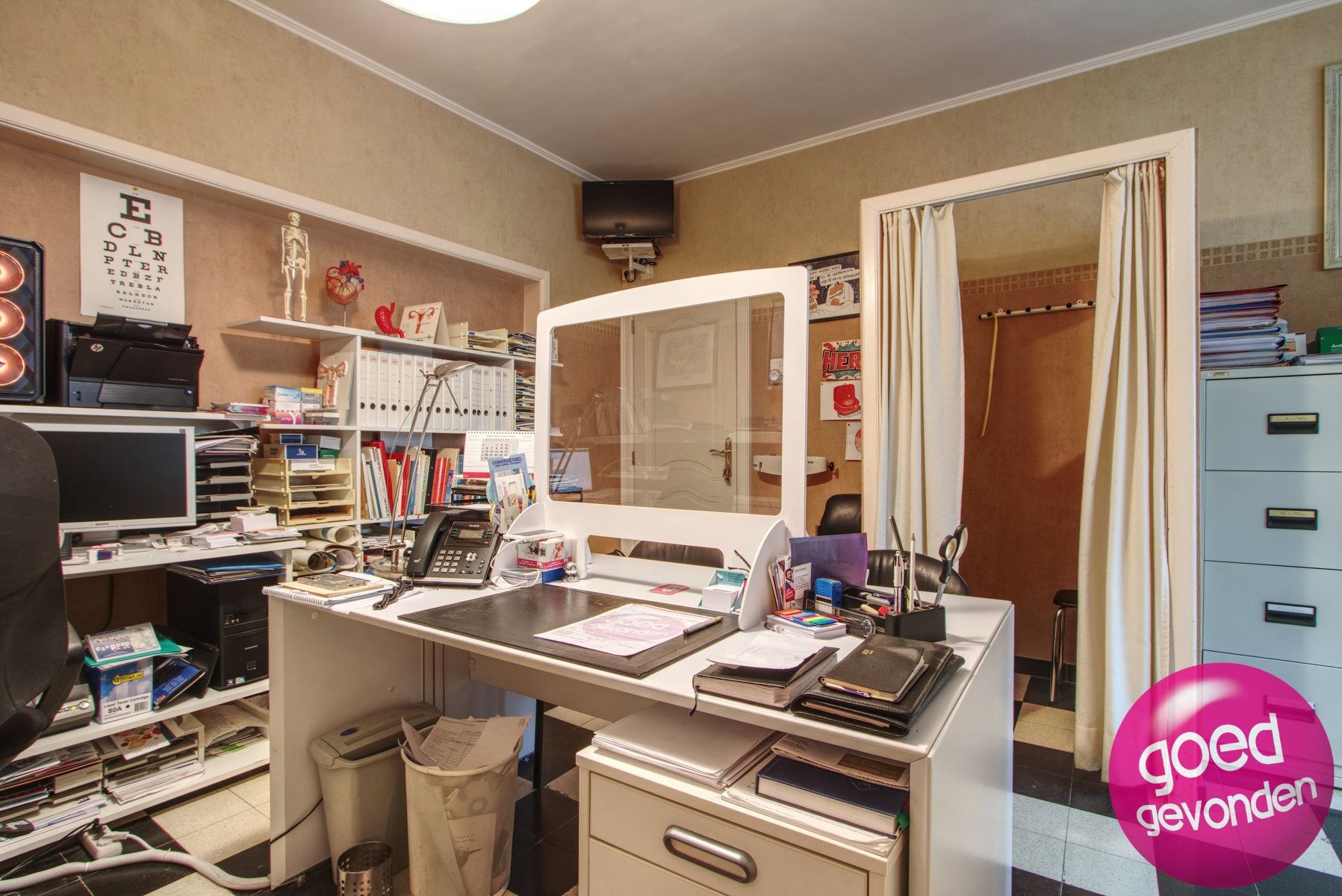 WONING - PRAKTIJK - 4 SLK - 3 BDK - TUIN - TERRAS - PARKING foto 12