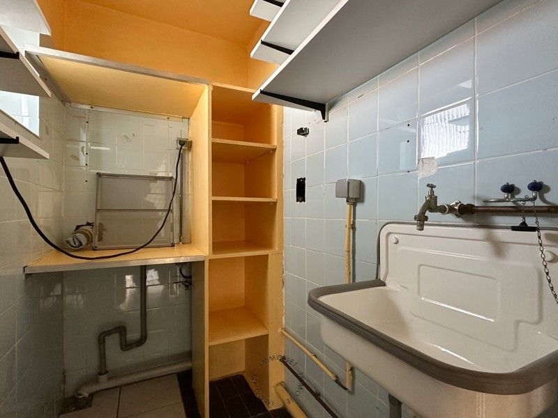 Halfopen bebouwing met 4 slaapkamers, dubbele garage en tuin foto 10