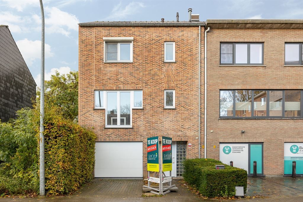 Kwaliteitsvolle HOB in een rustige straat foto {{pictureIndex}}