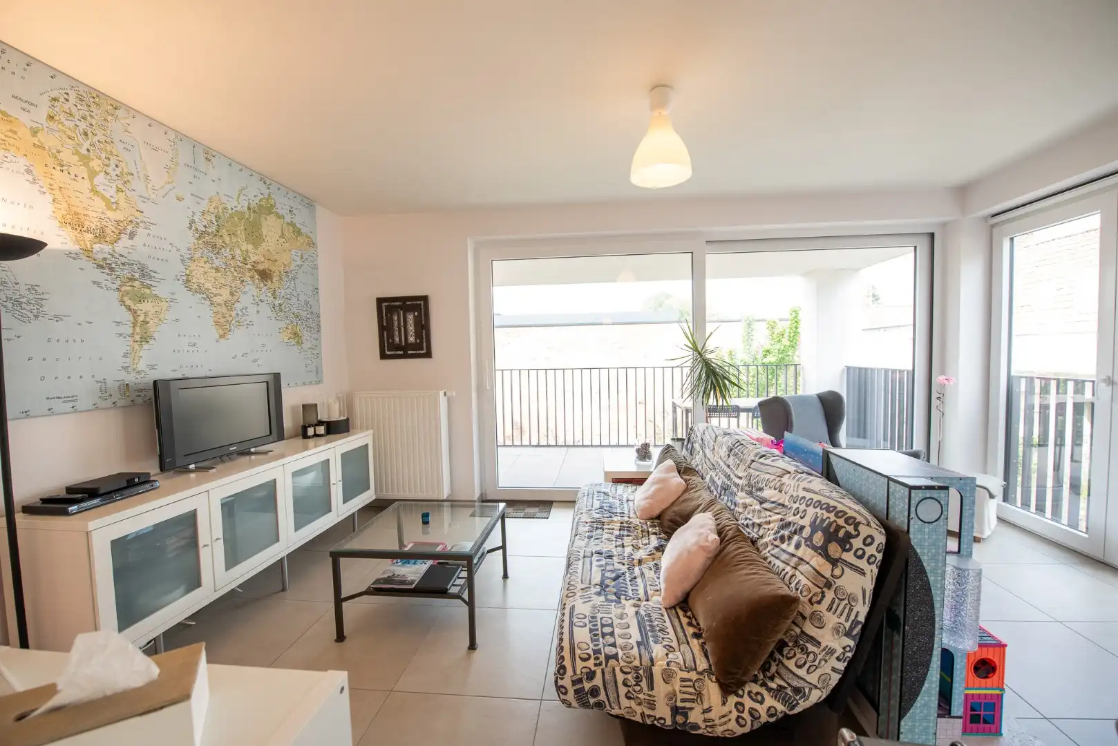 Instapklaar appartement met ruim terras en autostaanplaats in Deerlijk foto 4