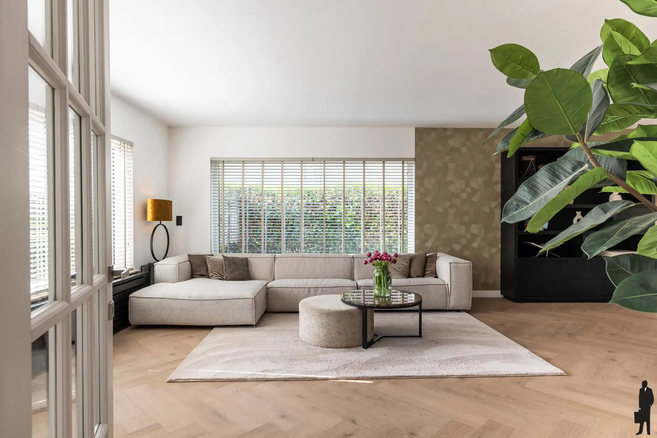 luxe afgewerkte vrijstaande woning op 842 m² in Poppel. foto 2