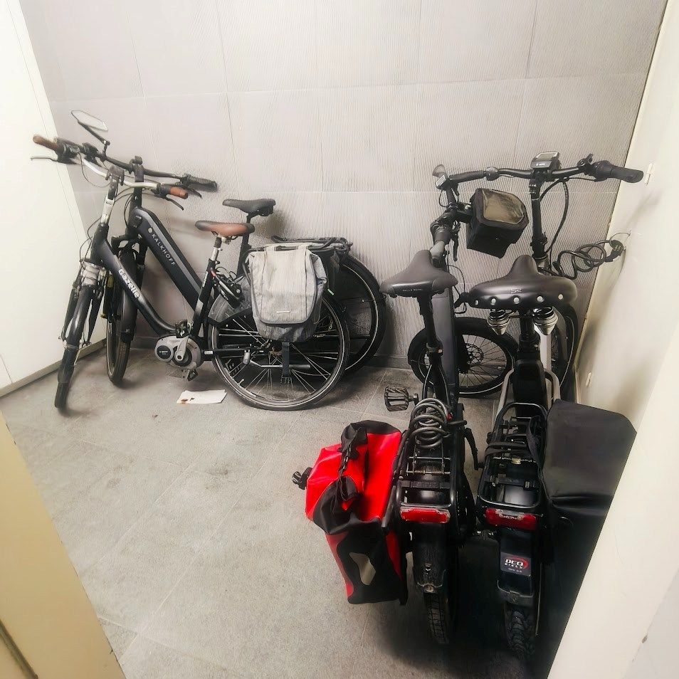 Instapklaar bemeubeld hoekappartement met 2 slaapkamers te koop in Oostende foto 31