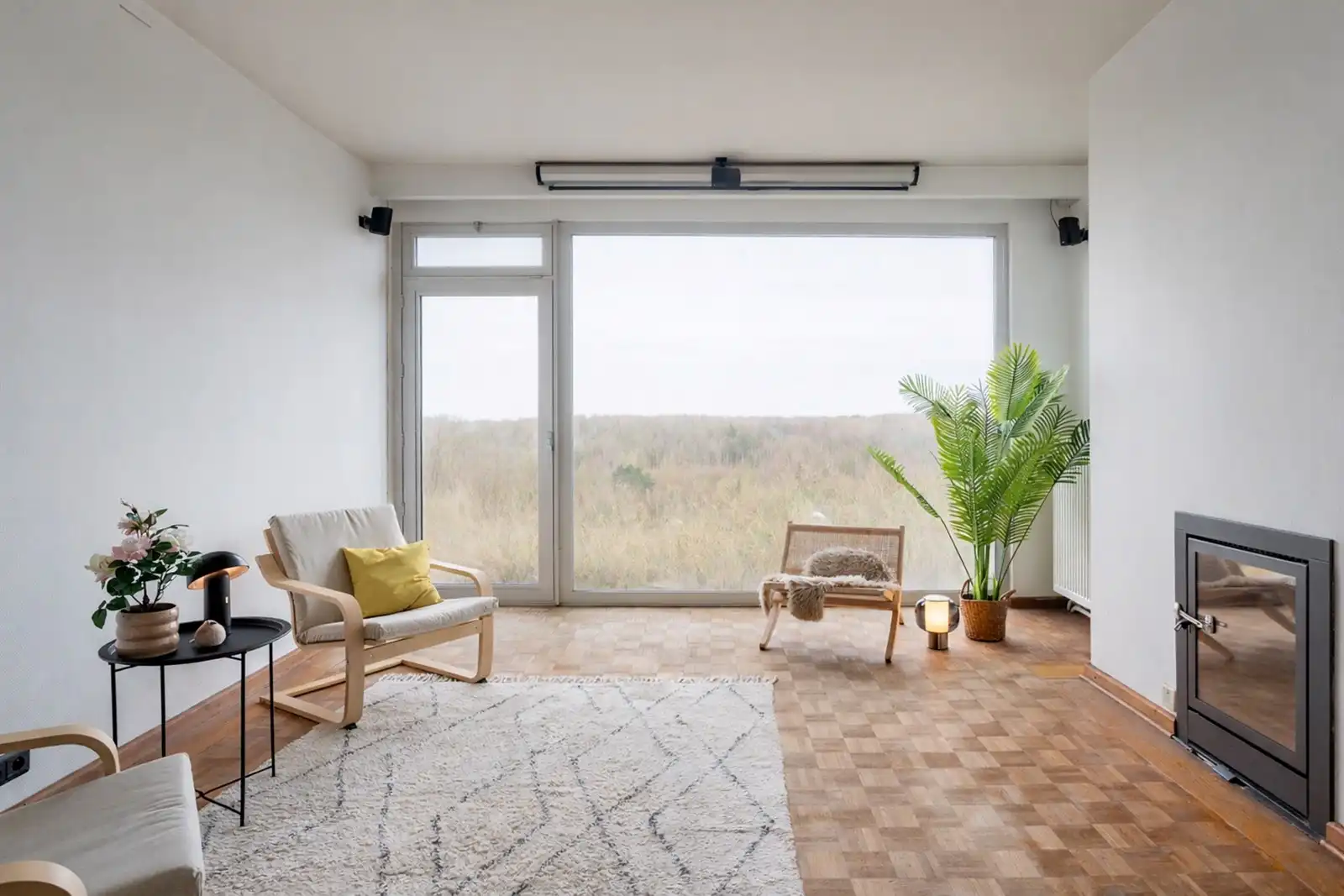 Appartement met twee slaapkamers op 10de verdieping foto {{pictureIndex}}
