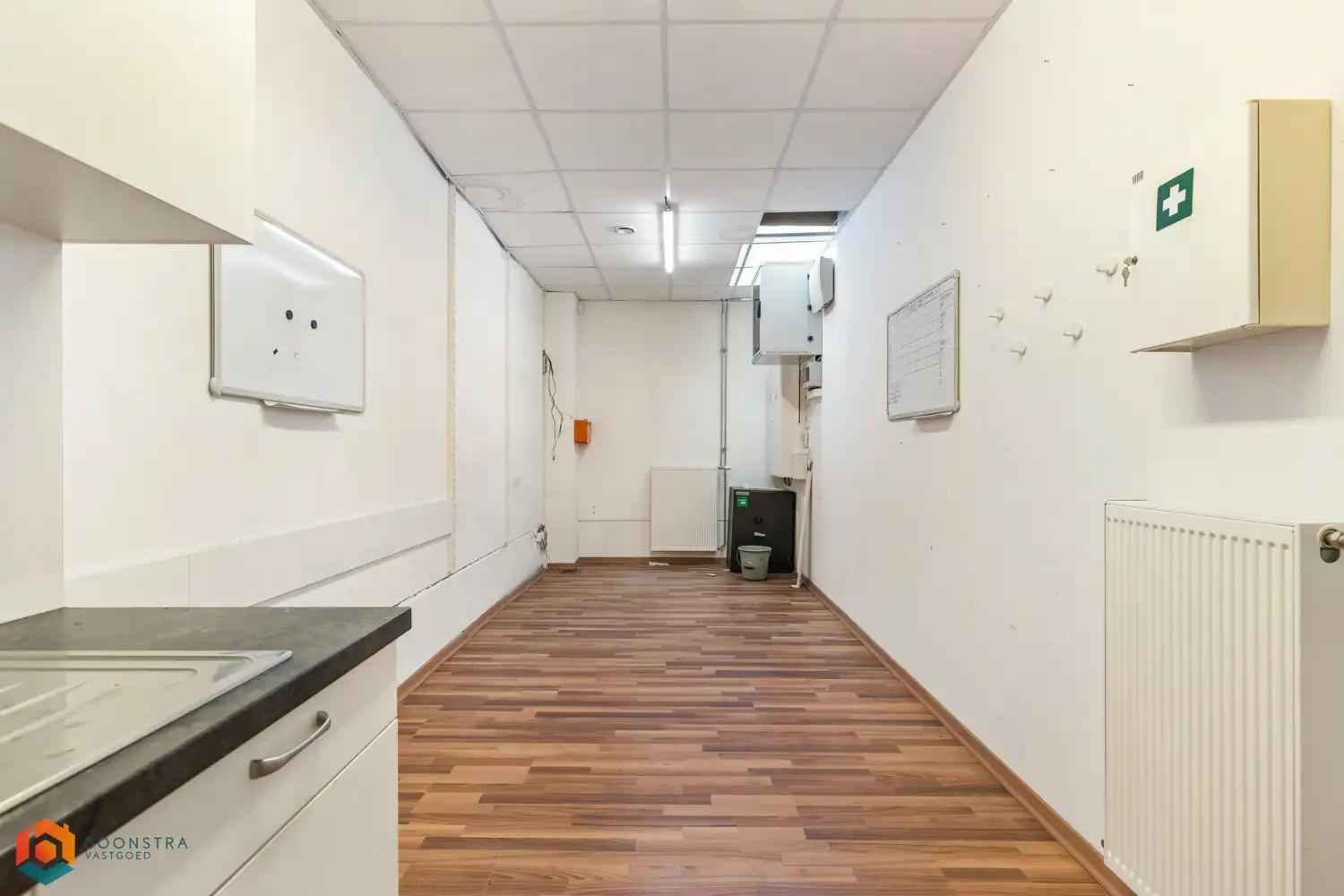 Ruim handelsgelijkvloers op een uitstekende locatie te Heist-op-den-Berg foto 20