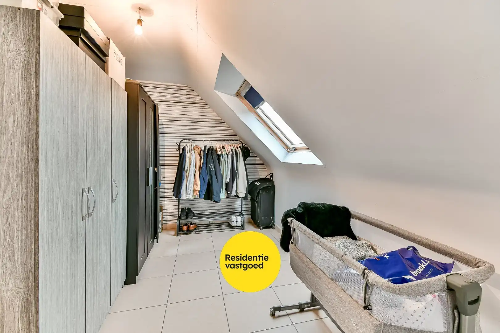 Opbrengsteigendom met 3 appartementen en 3 garages foto 22