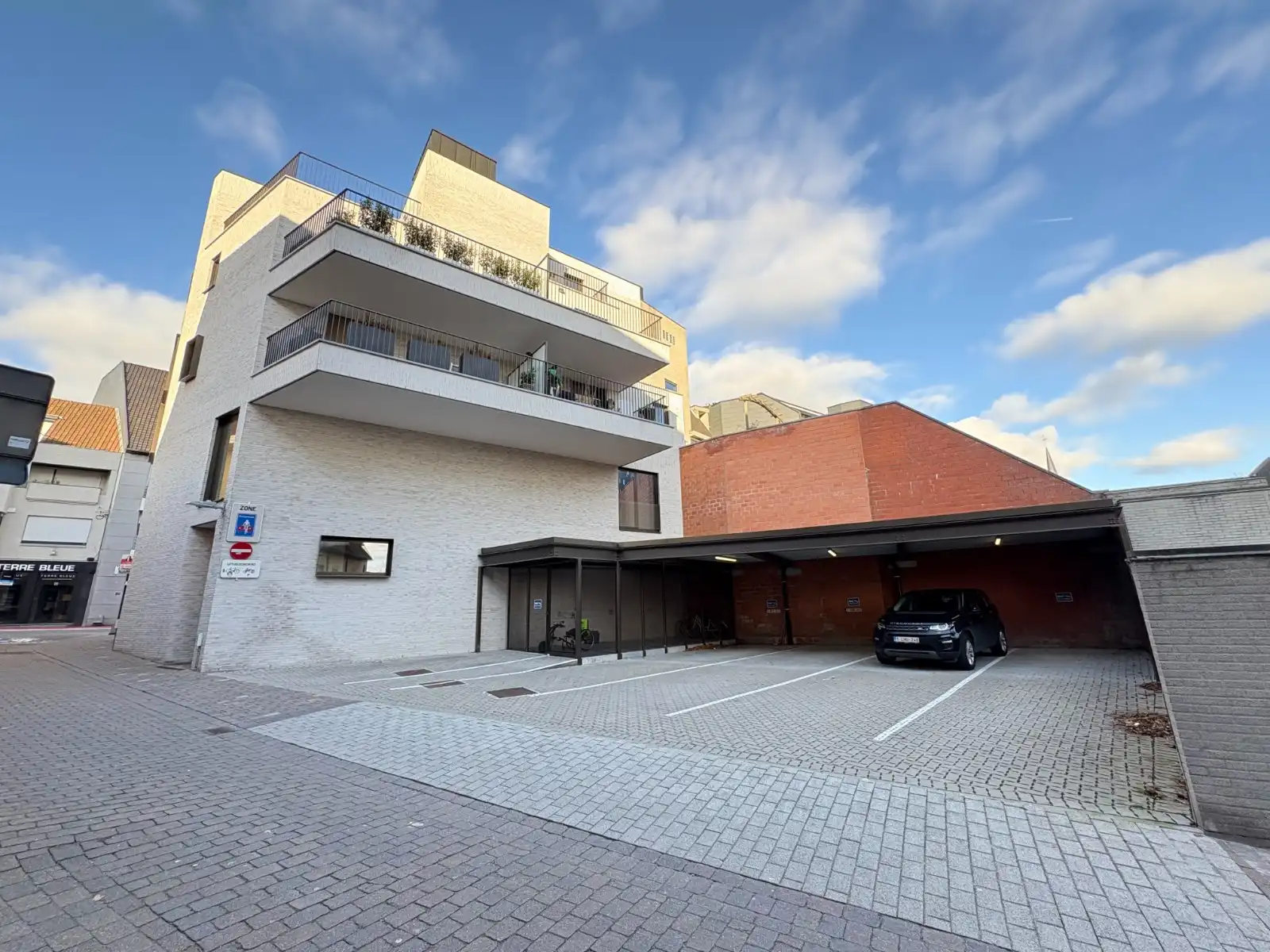 Exclusief en luxueus wonen op een boogscheut van de Markt in Waregem foto 3