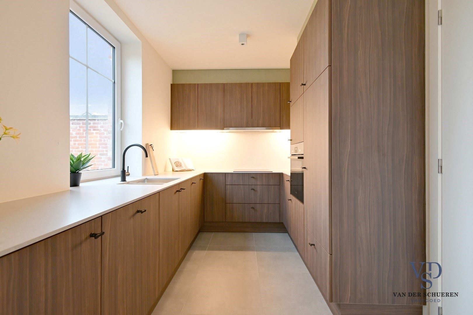 Uitzonderlijke BEN-woning nabij Tiegembos. foto 11