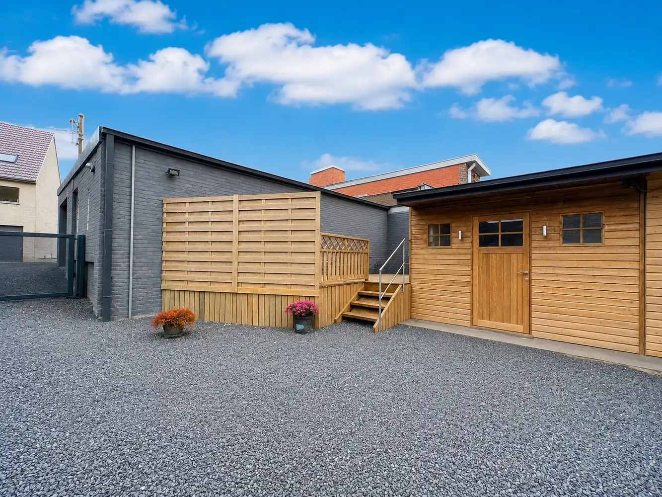 Instapklare, lichtrijke woning met 2 slpks en tuin foto 11