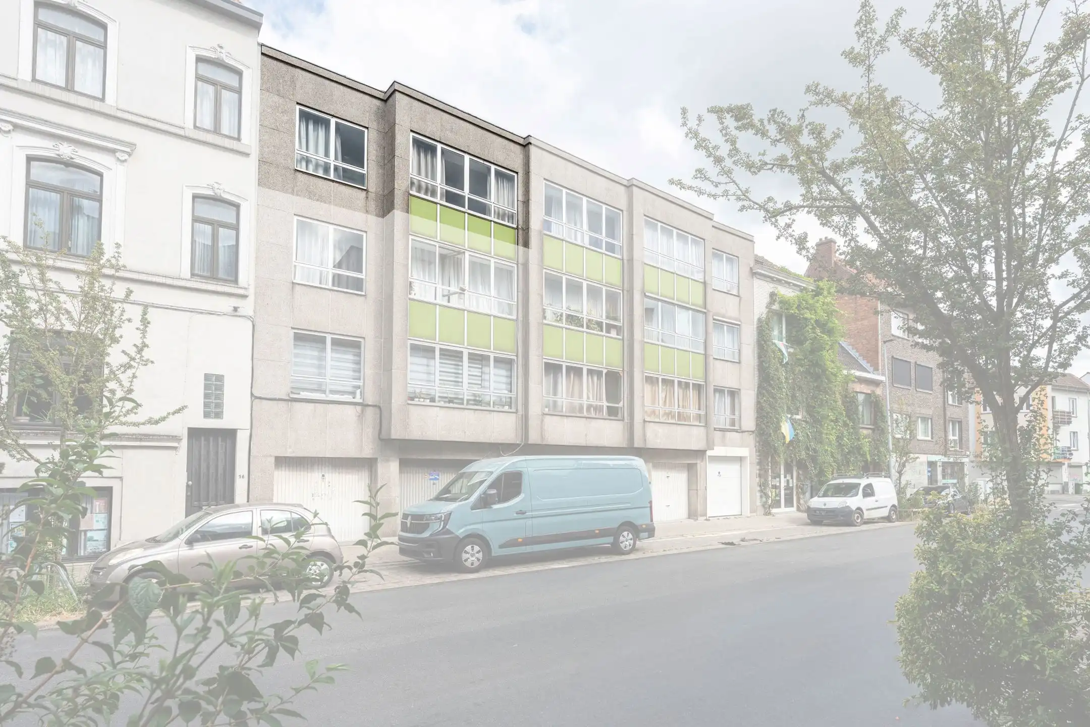 2-slaapkamer appartement op een steenworp van het historisch centrum.  foto 15