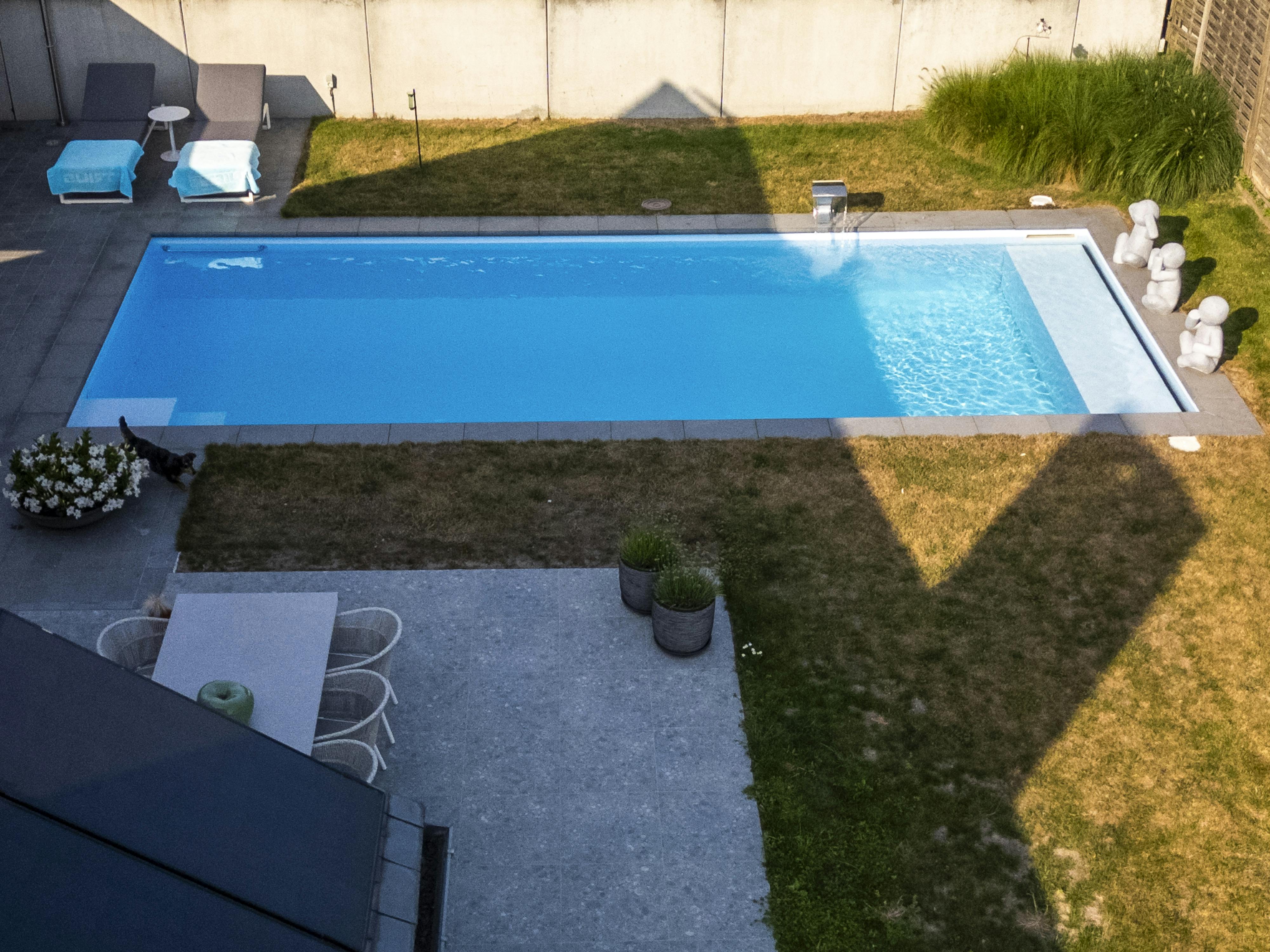 Energiezuinige instapklare villa met zwembad en poolhouse foto 12