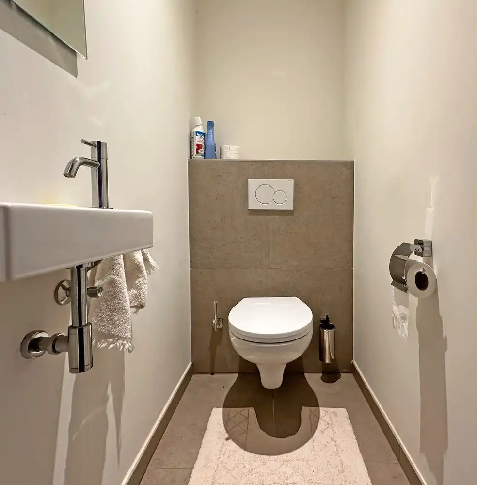 Luxueus appartement op de eerste verdieping op rustige centrumlocatie te 's Gravenwezel. foto 5