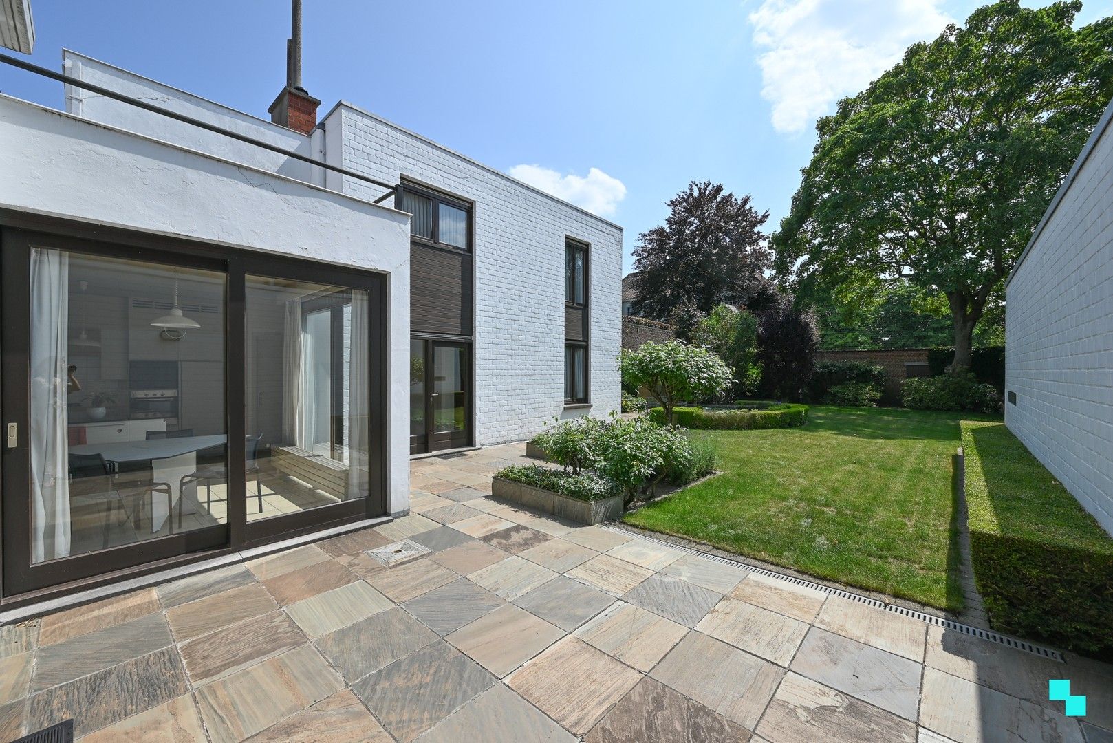 Wonen in erfgoed, zicht op het groen, midden in de stad Izegem. foto 12