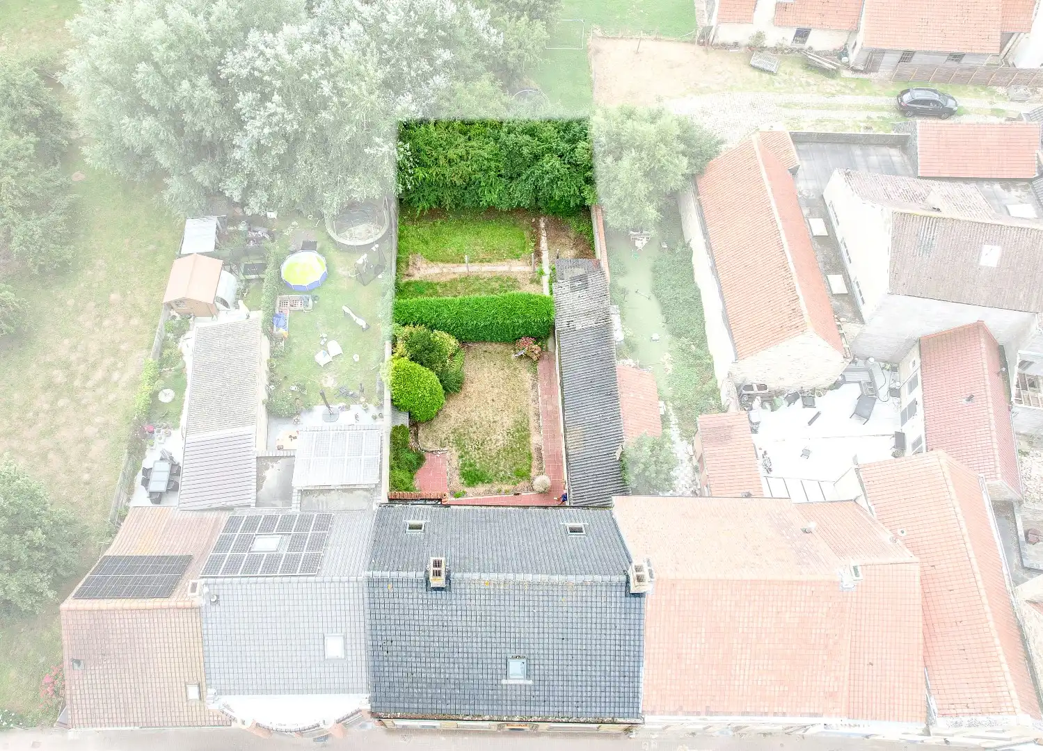 Zeer ruime te renoveren woning met statige gevel op 445 m² met zuid-west georiënteerde tuin. foto 24