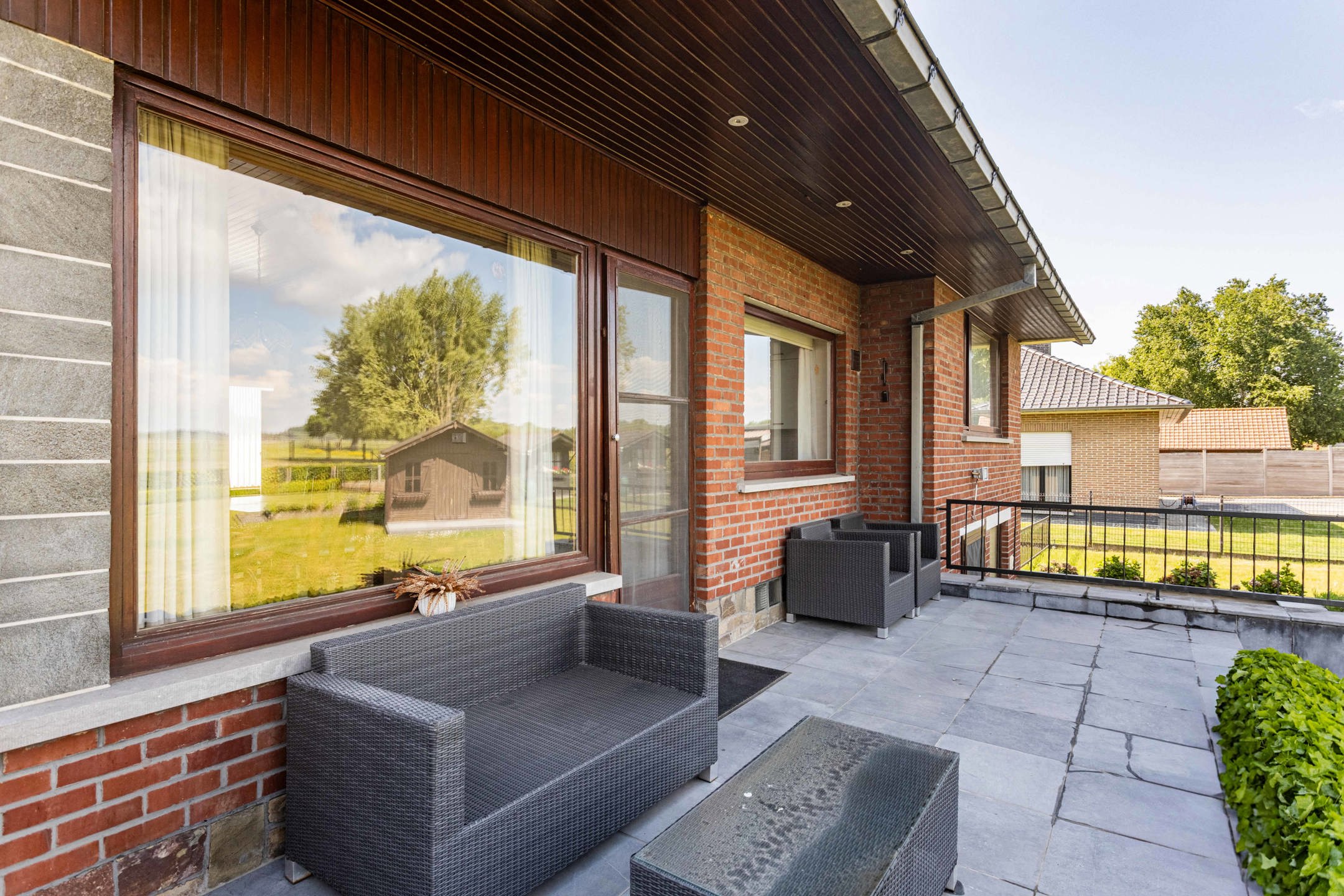 Solide alleenstaande woning op een prachtige locatie foto 25