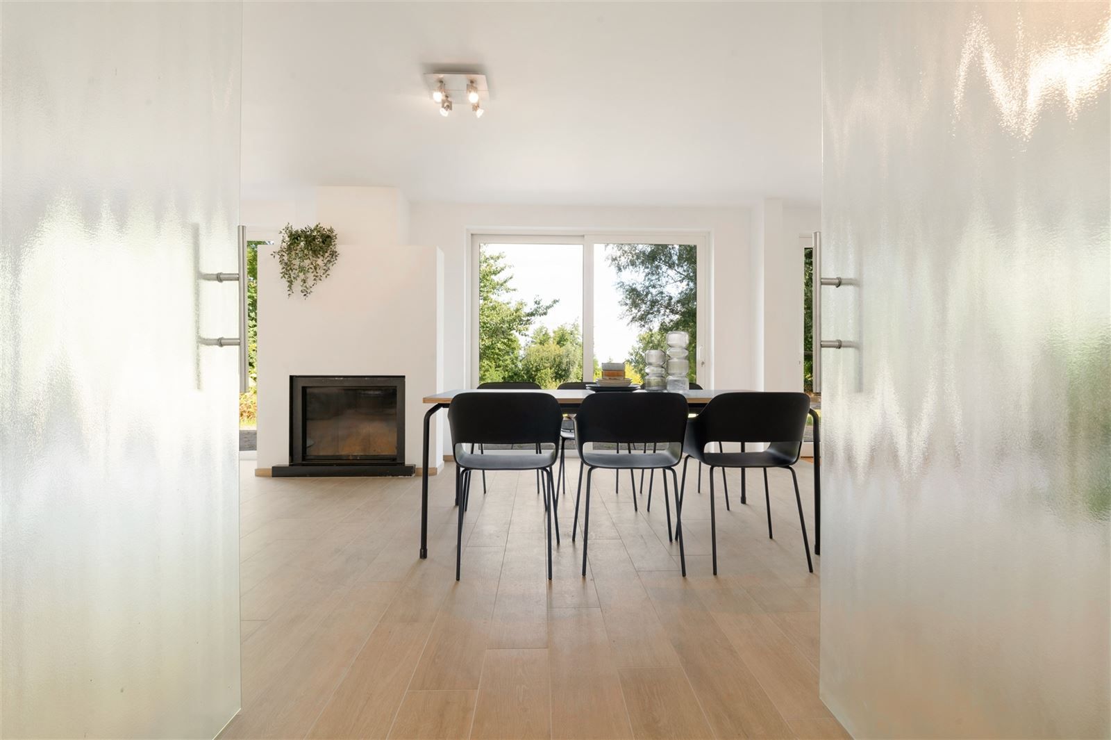 Instapklare, recent gerenoveerde villa te Zwalm! foto 11