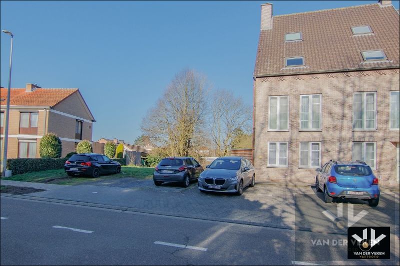 Rustig en toch centraal gelegen projectgrond met diverse mogelijkheden op 4 aren 7 centiaren in het centrum van Diepenbeek! foto 6