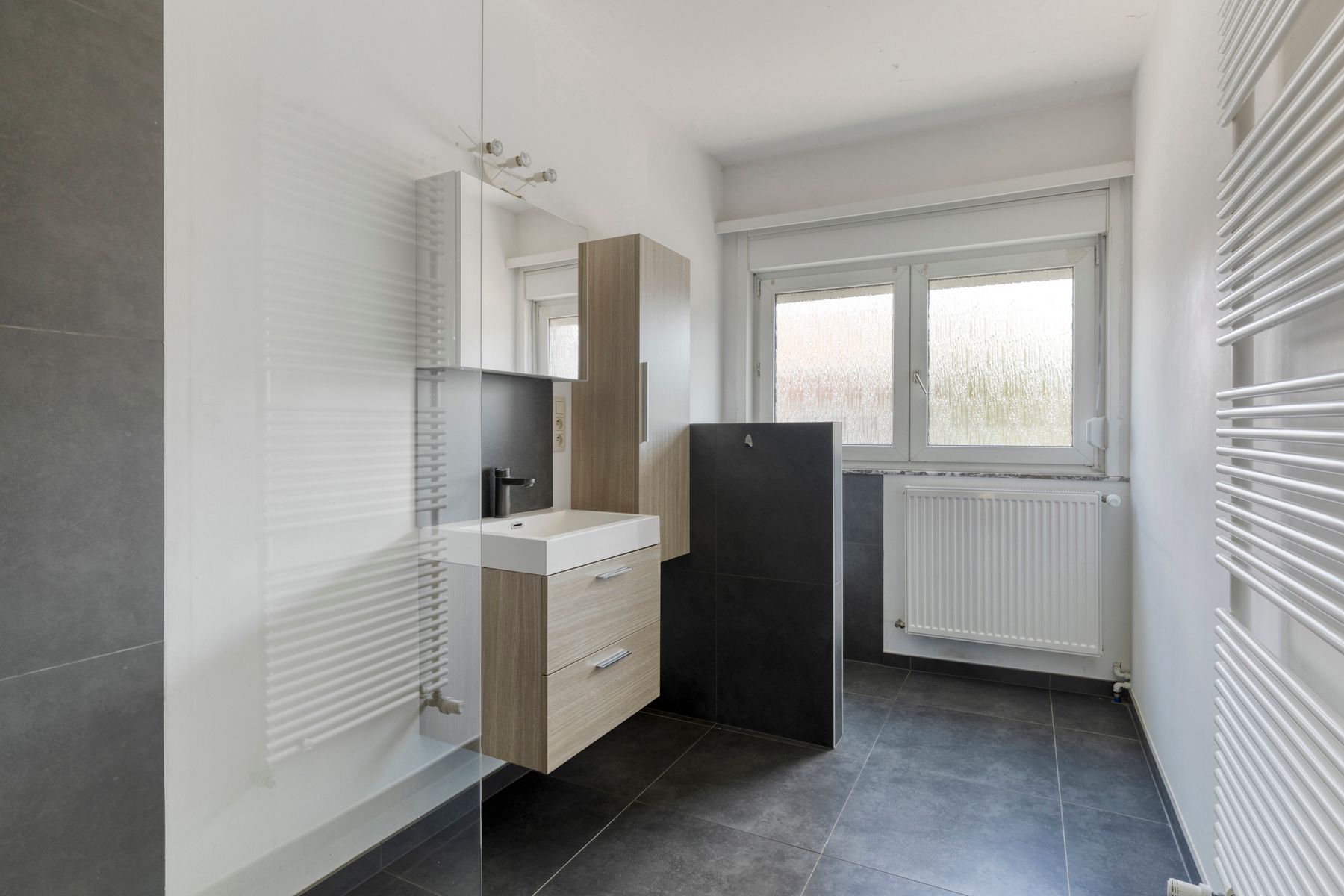 Woning met 2 slaapkamers, inrichtbare zolder en tuin foto 13