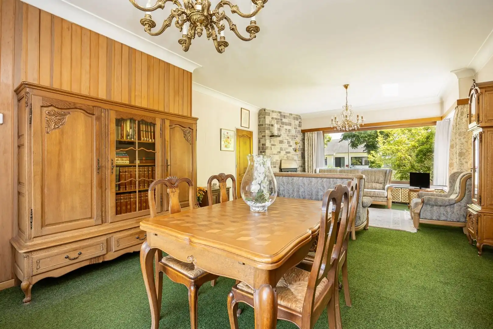Karaktervolle villa op prachtig perceel van 1.063 m² in residentieel Schoten foto 9