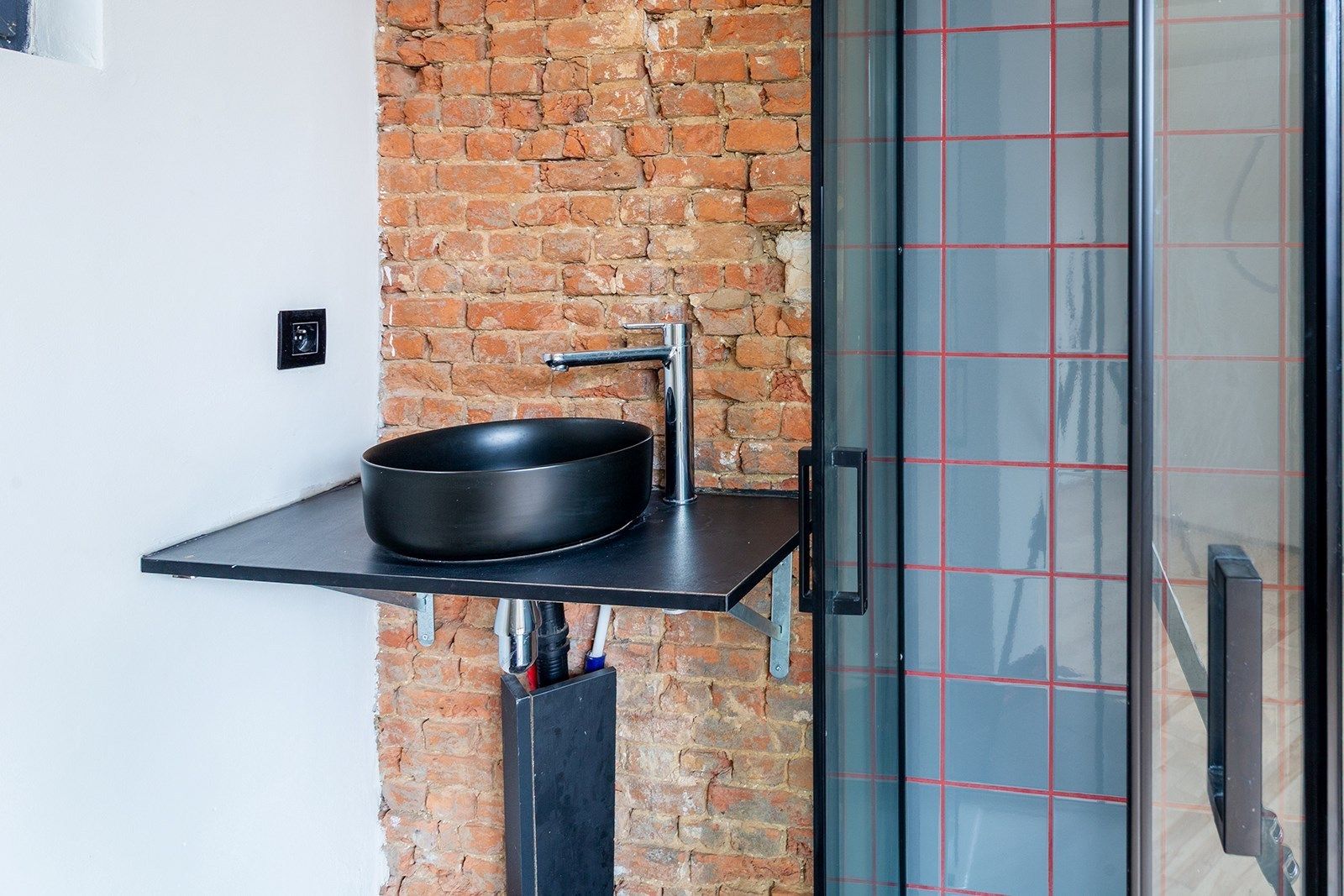 Instapklaar dakappartement op een zuchtje van Park Spoor Noord foto 22