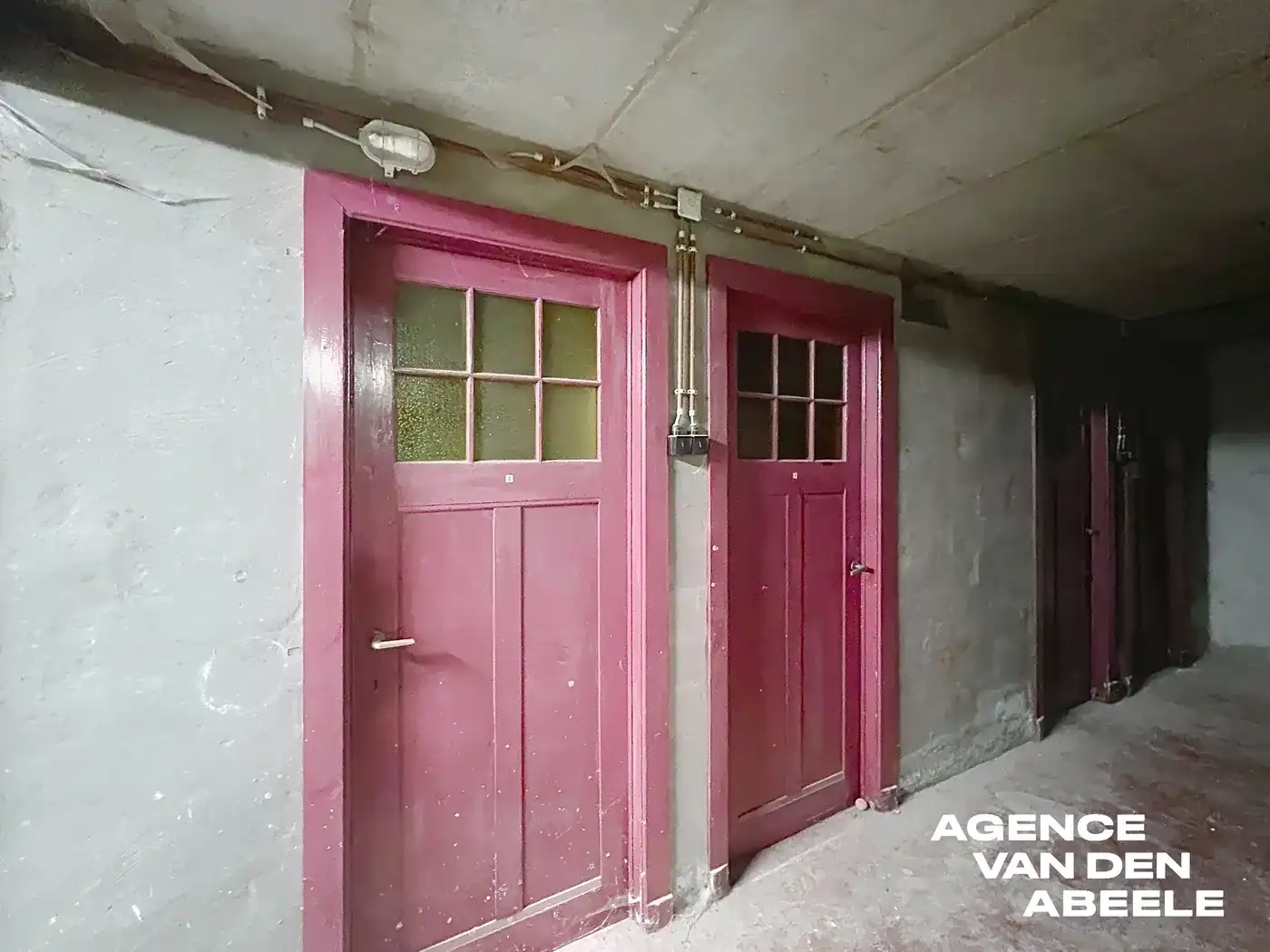 Op te frissen appartement met 2 slaapkamers aan de Sint-Annarei te Brugge foto 12