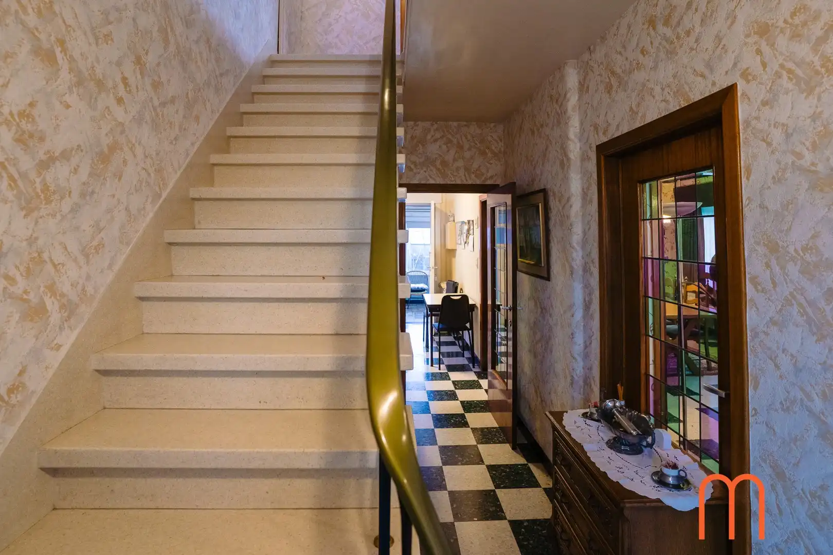 Te renoveren woning met ruime tuin op topligging in Oostende foto 3