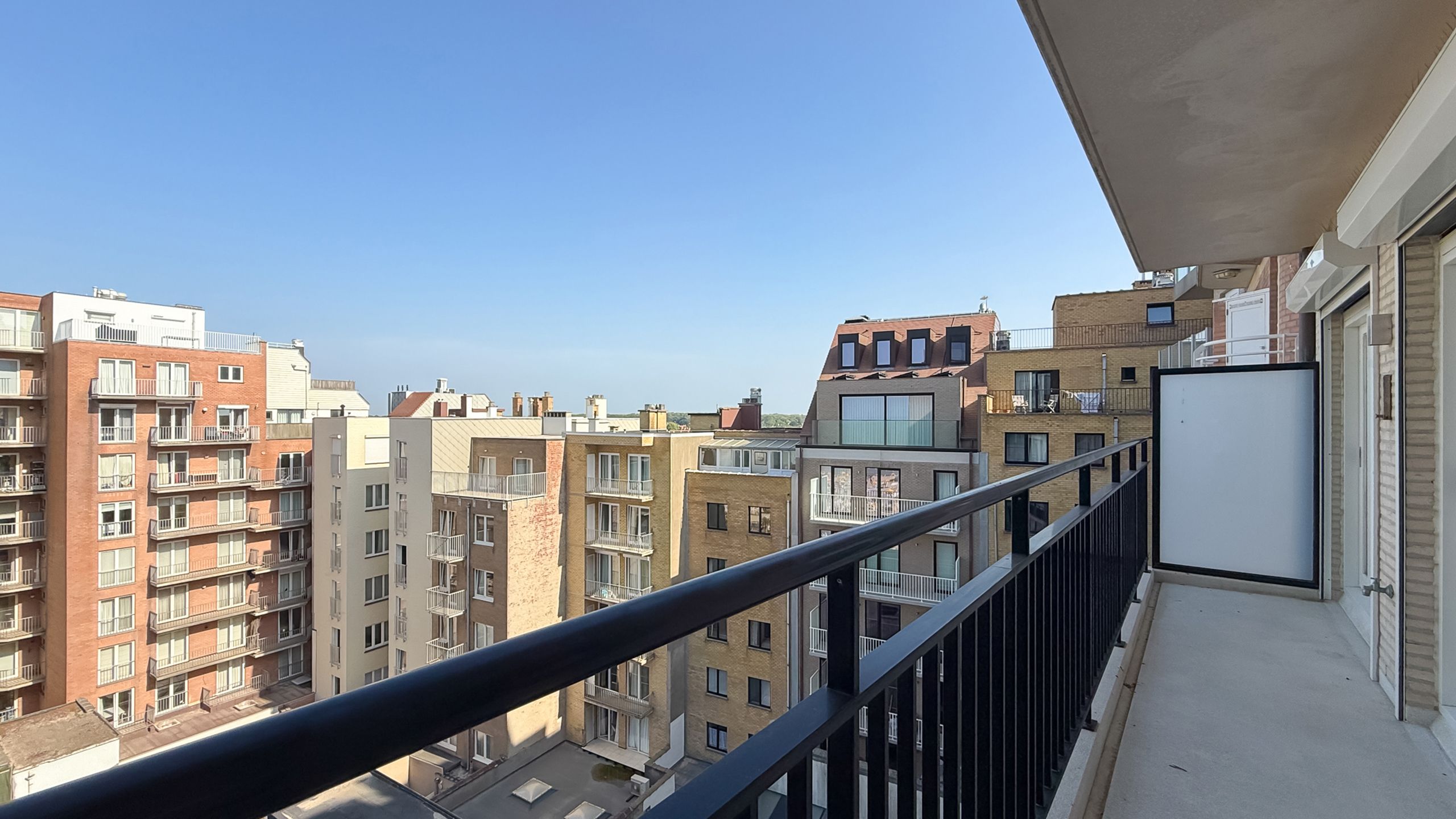 Uitzonderlijk appartement in de iconische residentie Carlton foto 28