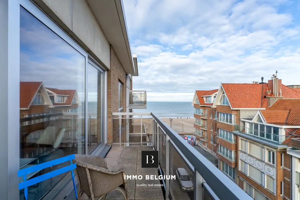 Prachtig gerenoveerde studio aan de zeedijk foto {{pictureIndex}}