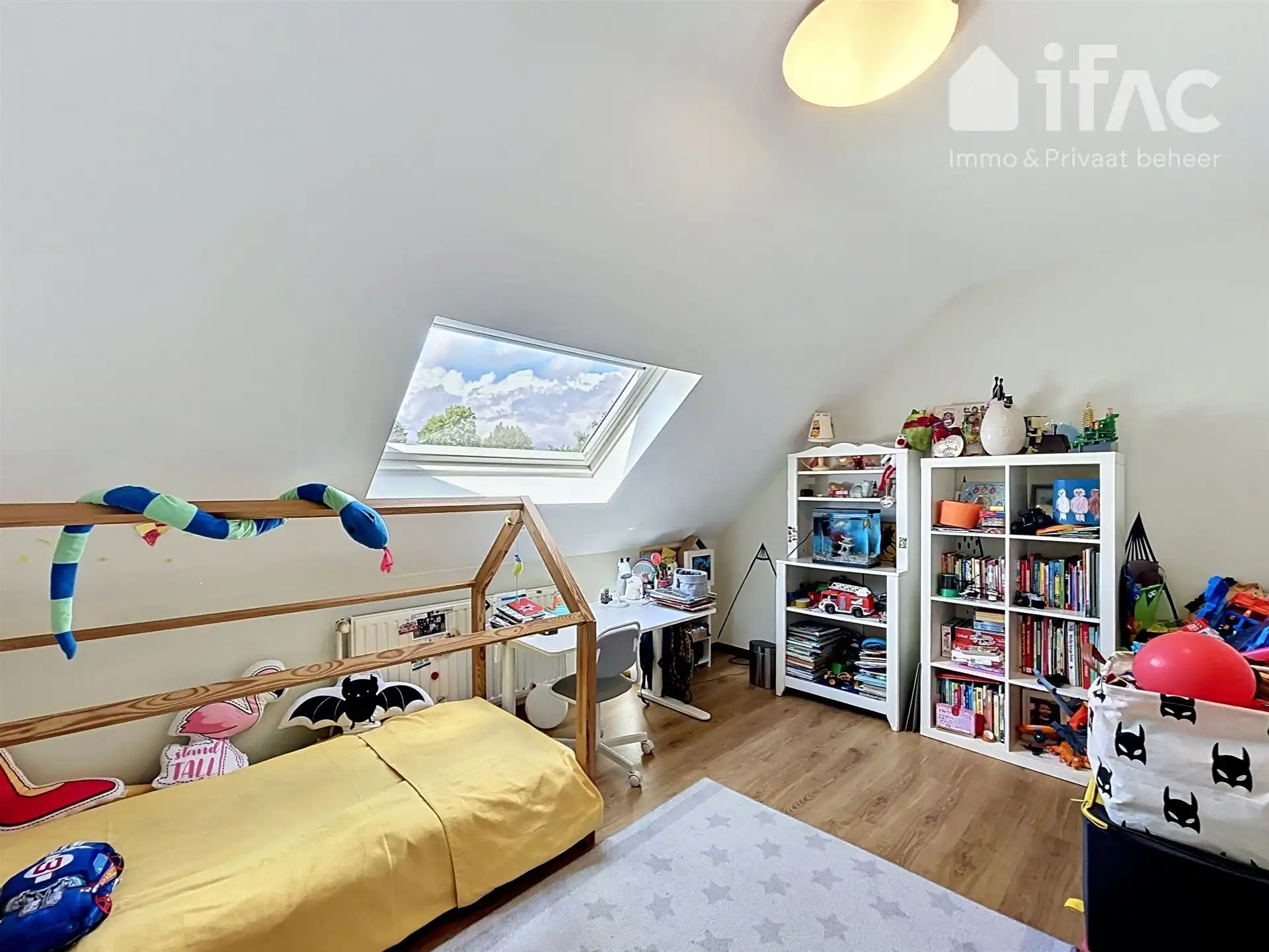 Smaakvol gerenoveerde Villa met 5 slaapkamers en leuke tuin foto 22