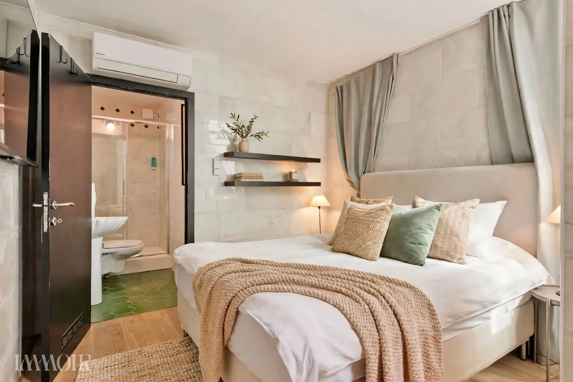 Charmante duplex met 2 slaapkamers. foto 8