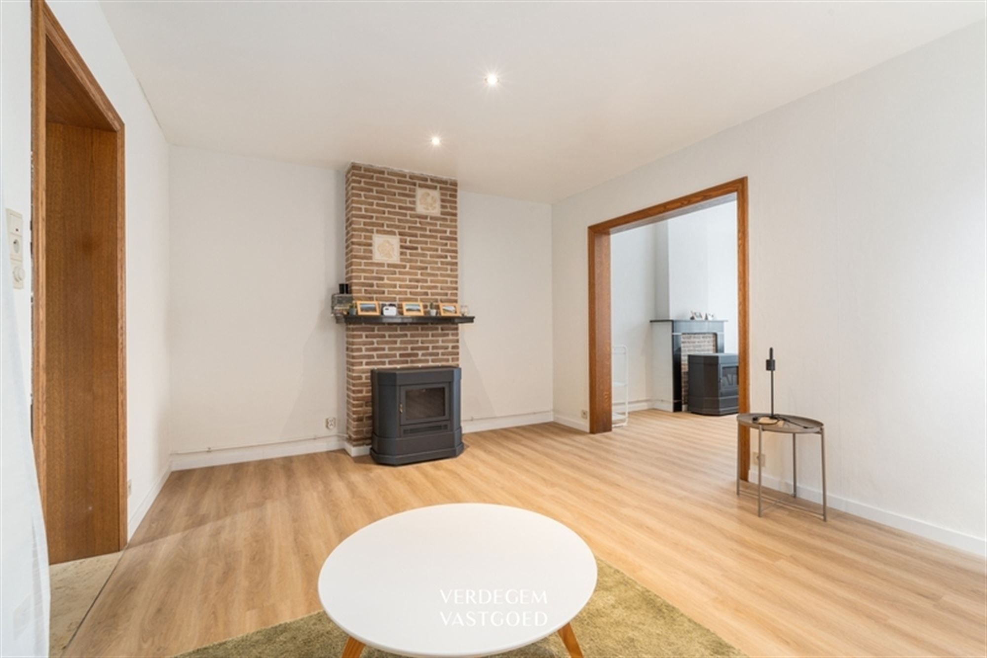 Woning met 2+1 slaapkamers, grote garage en tuin foto 5