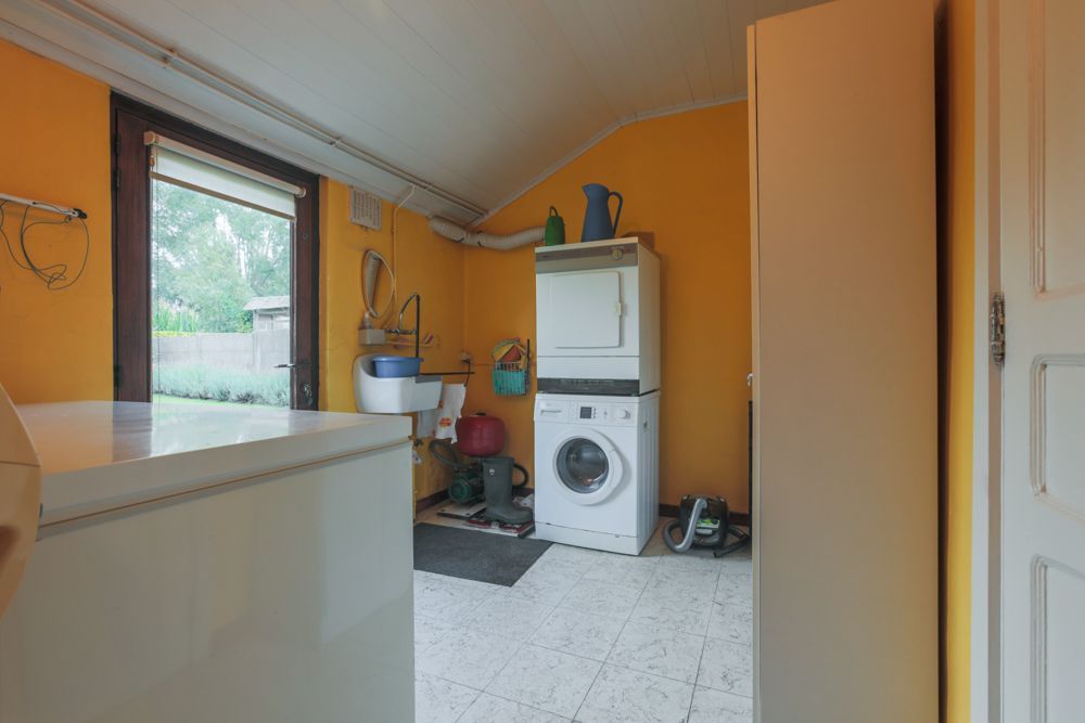 Hoeve met stallen op 3780 m² aan de grens met Elsegem foto 18