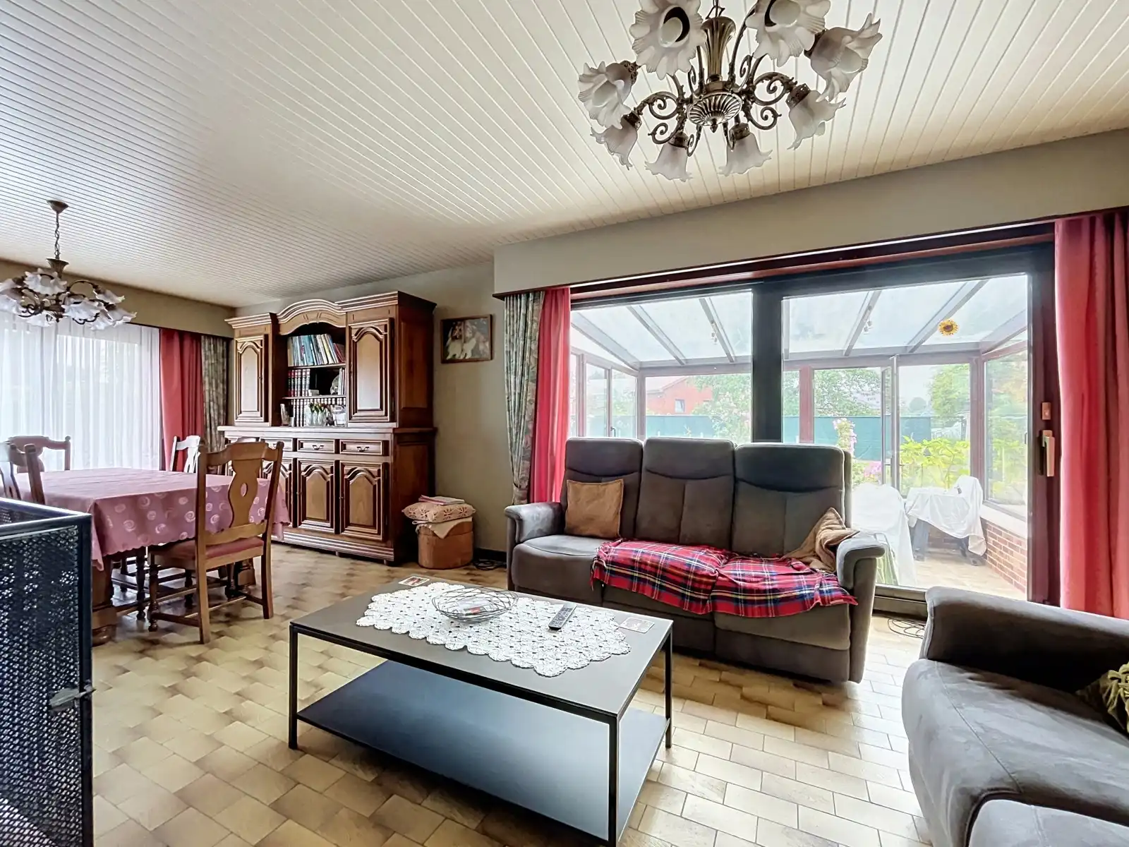 Vrijstaande woning - instapklaar in een doodlopende straat foto 4