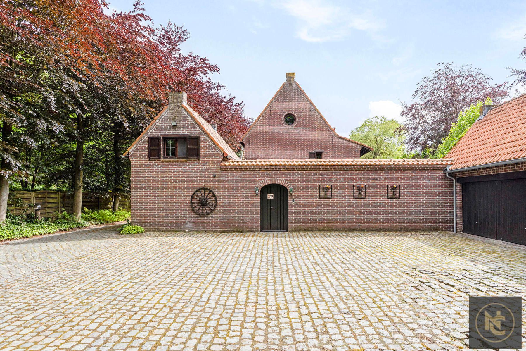 Uitzonderlijke villa met 6 slaapkamers en 2 garages foto 53