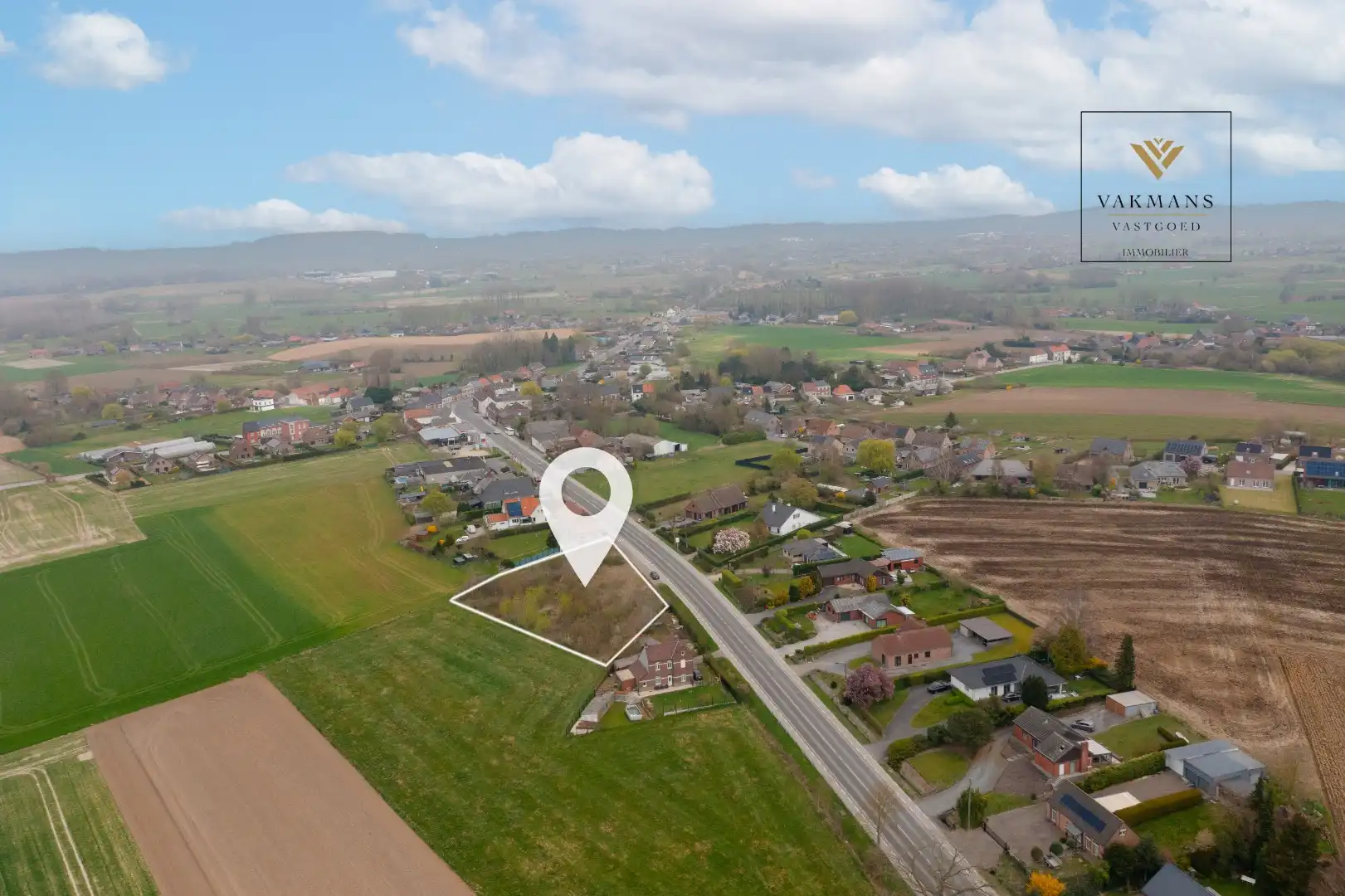 Bouwgrond met verzichten en zuidgericht foto {{pictureIndex}}