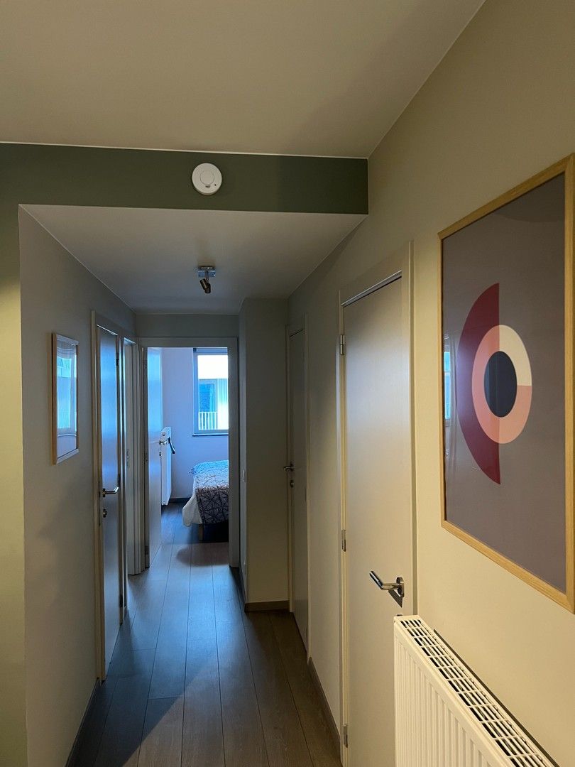 Gemeubeld appartement + autostaanplaats inbegrepen op toplocatie foto 12